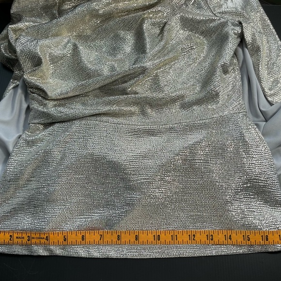 ADRIANNA PAPELL SILVER METALLIC COWL CAPE BLOUSE DRAPED BACK SIZE 4 ZIPPER BACK - Picture 9 of 16